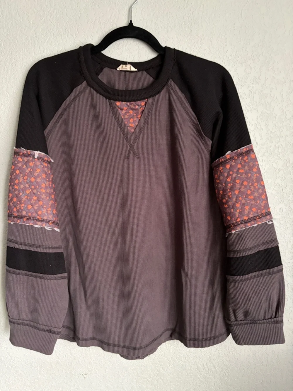 POL Gray Patchwork Sleeves Sweater